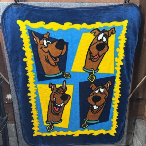 Vintage 2000s Scooby-Doo Plush Fleece Throw Blanket Cartoon Network 50”x60” HTF - Picture 1 of 11